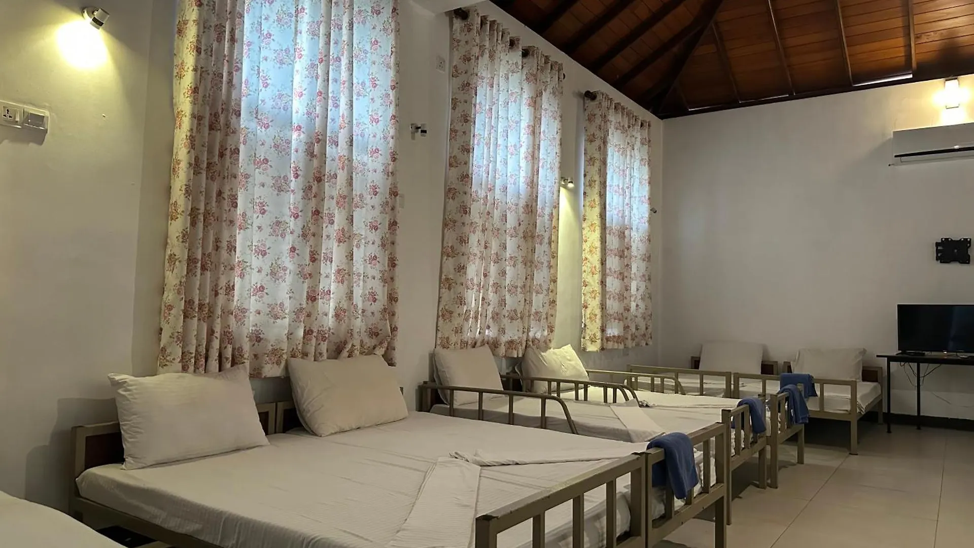 Amaluna Resorts Negombo