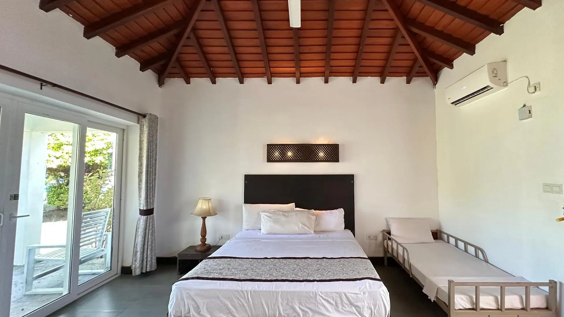 Amaluna Resorts Negombo