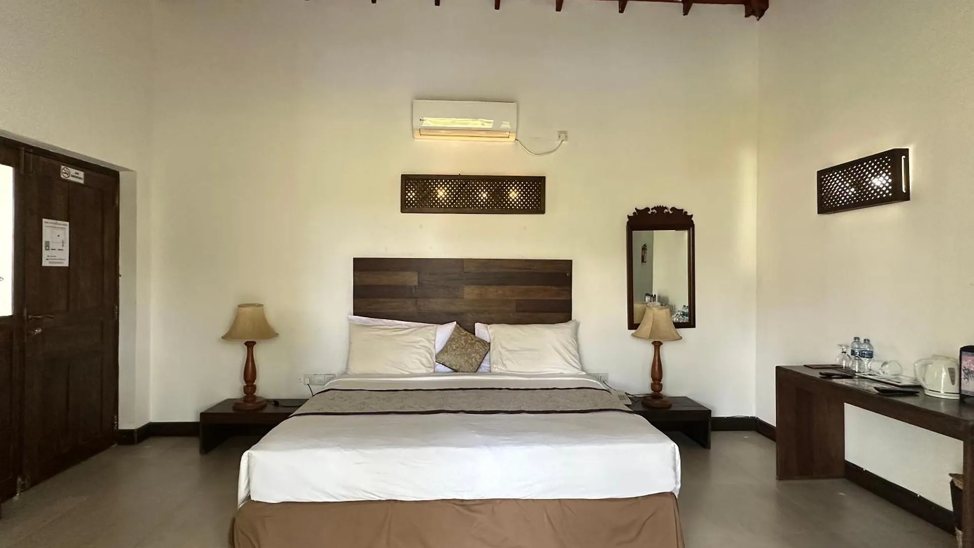 Amaluna Resorts Negombo