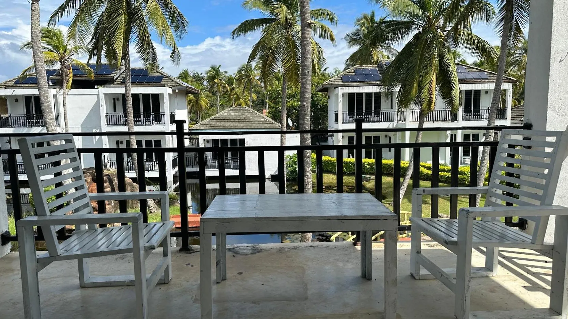 Amaluna Resorts Negombo